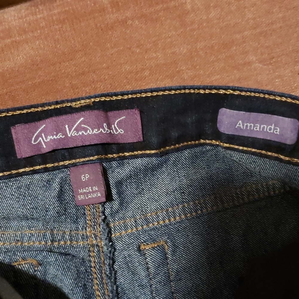 Jeans - Picture 3 of 4